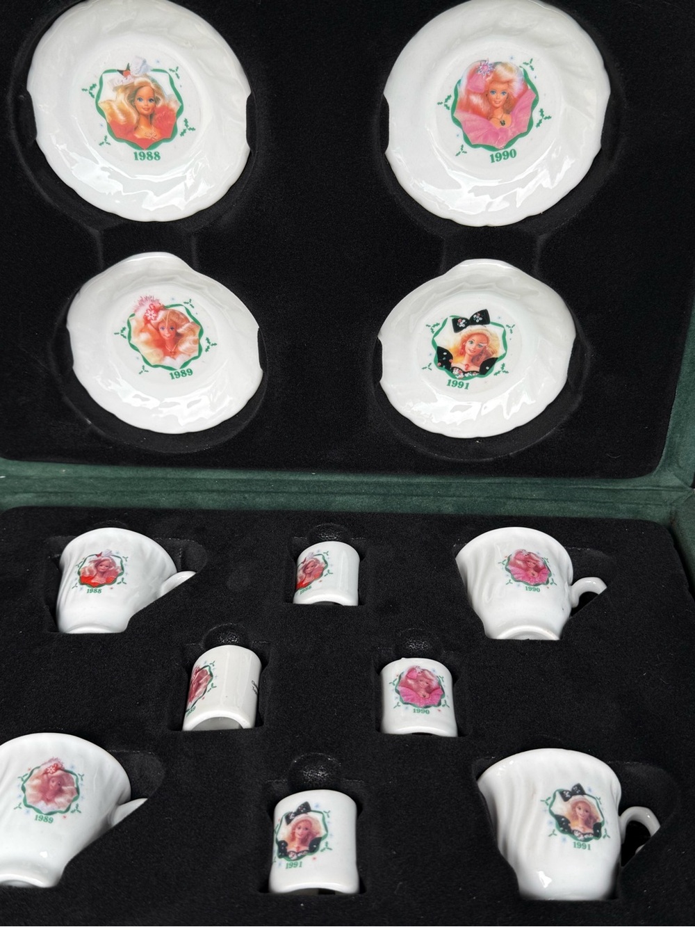 Vintage Barbie Holiday China Set 1988–1991
